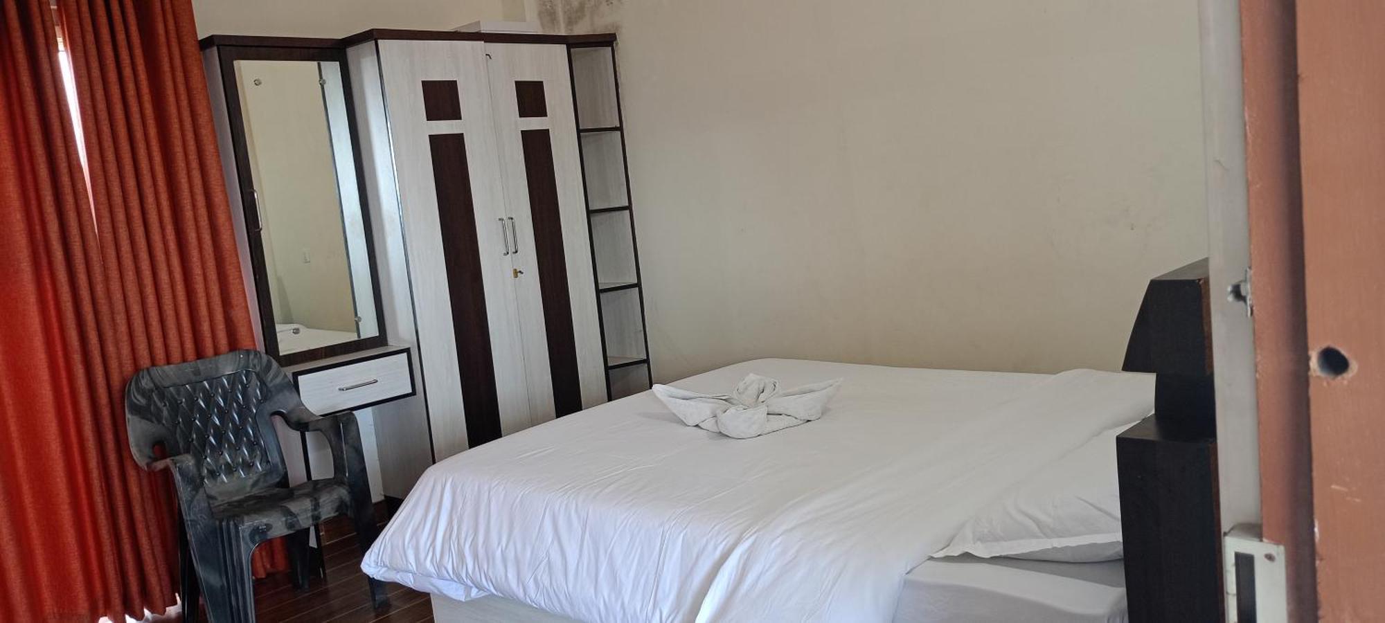 Pokhara Metro Eco Hotel Bagian luar foto