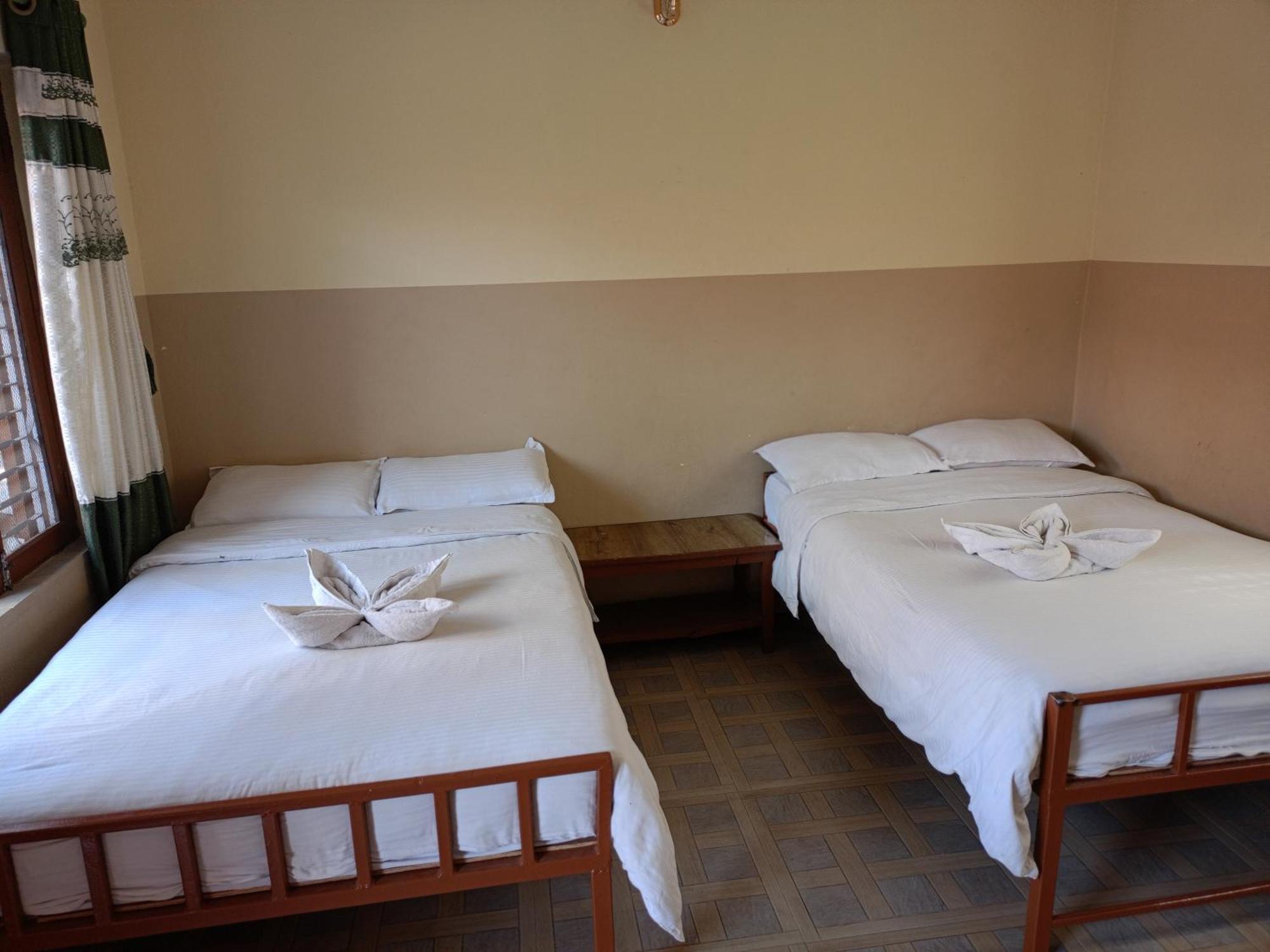 Pokhara Metro Eco Hotel Bagian luar foto