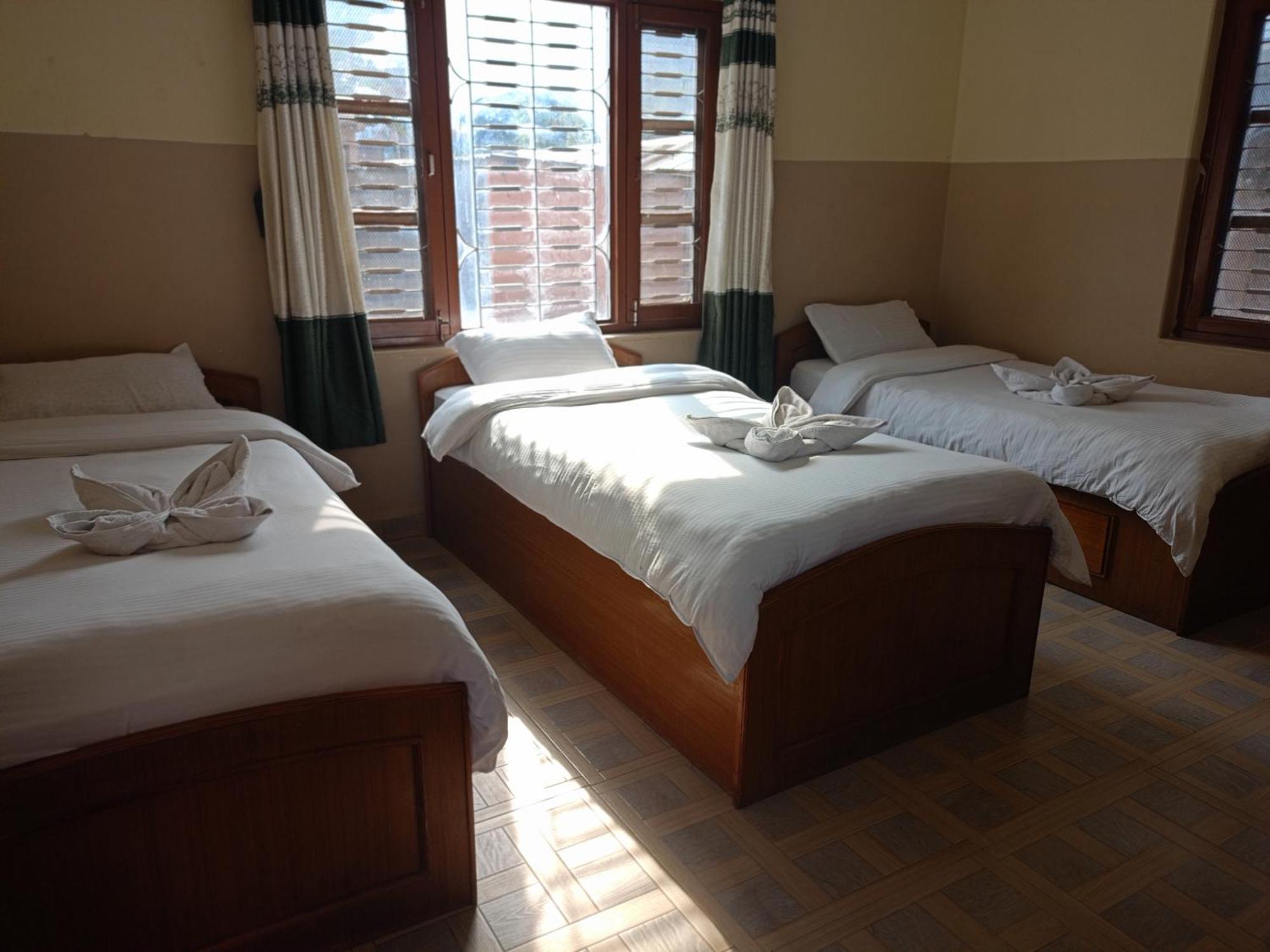 Pokhara Metro Eco Hotel Bagian luar foto