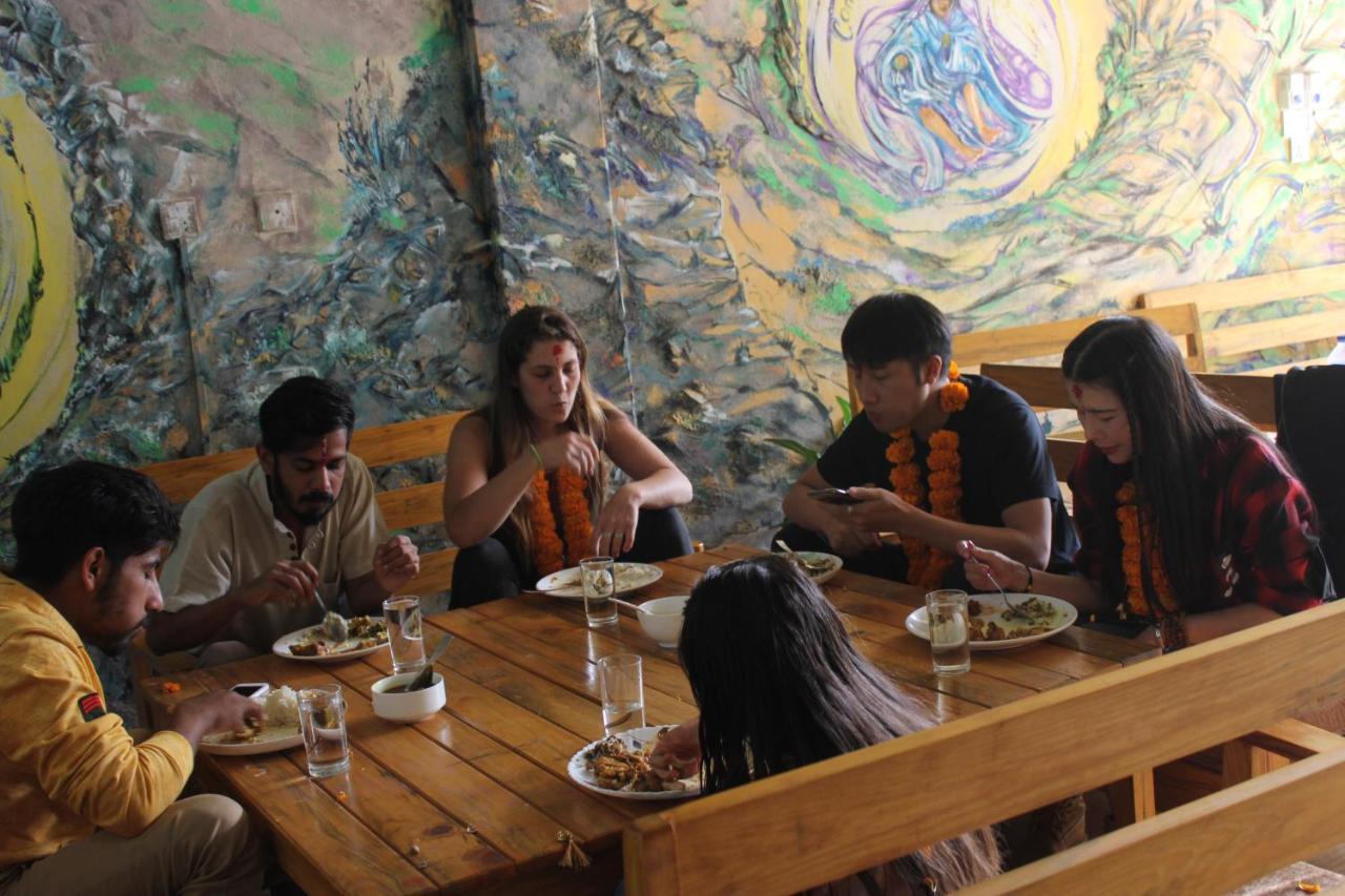 Pokhara Metro Eco Hotel Bagian luar foto